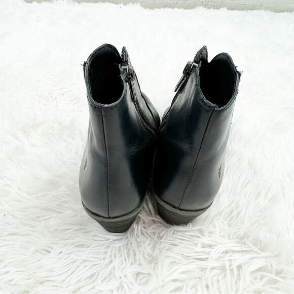 Frye Jennifer Almond Toe Zipper Leather Ankle Boots - Picture 6 of 10